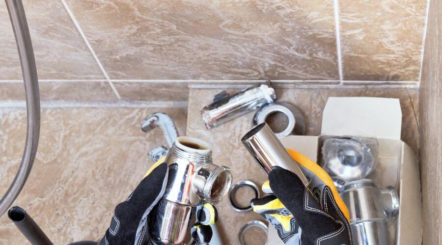 Professional gutter cleaning in Milledgeville, IL